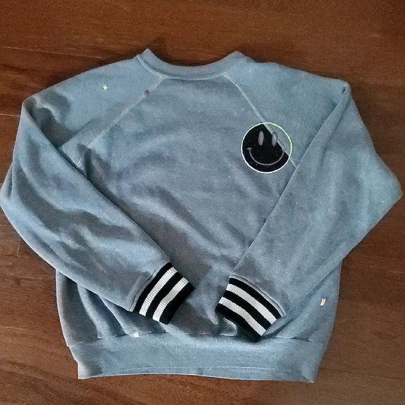 Women's Scoop Neck Grey Smiley Sweatshirt - Unbranded - Picture 2 of 4